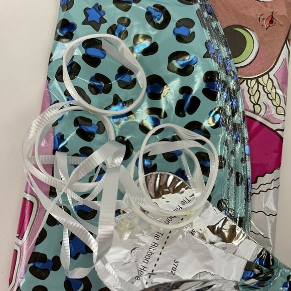 LOL Surprise! 48 Piece Cardinal Puzzle Collectors Lunch Box & 4 Mylar Balloons - Picture 6 of 8